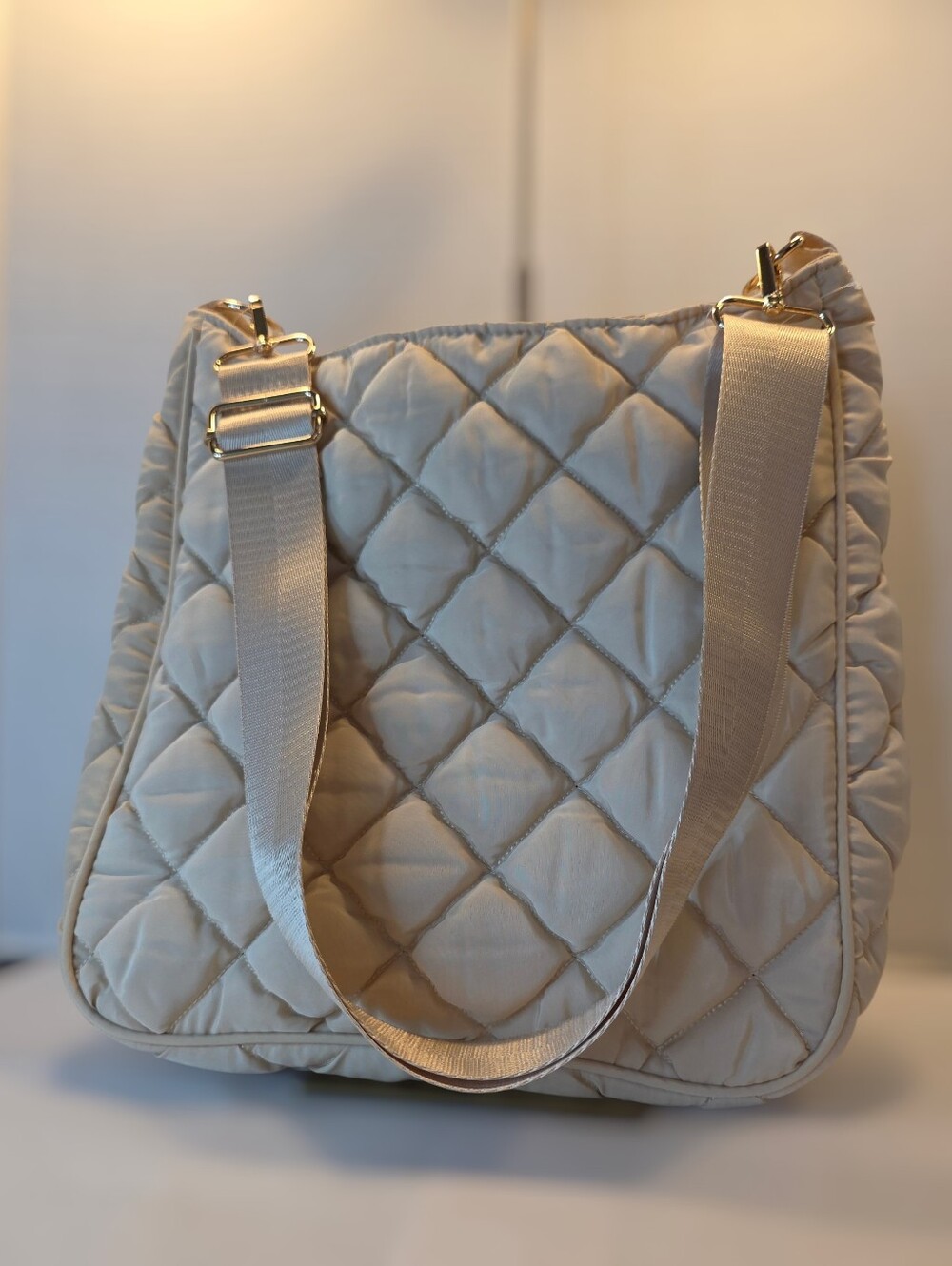 Puffer Shoulder Bag in Beige by Urban Expressions NWT Free Shipping - Picture 5 of 8